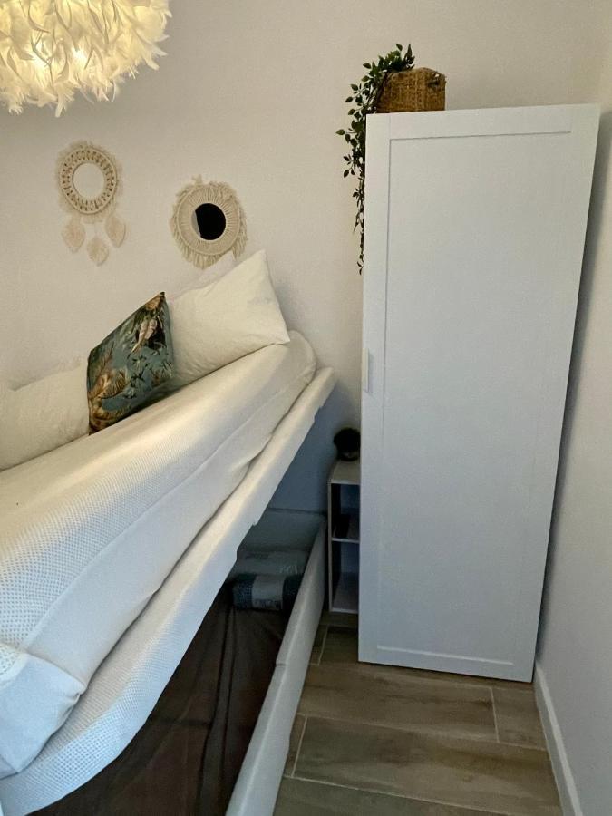 Apartamento Vistas Al Mar Aire Acondicionado Wifi Empuriabrava Kültér fotó