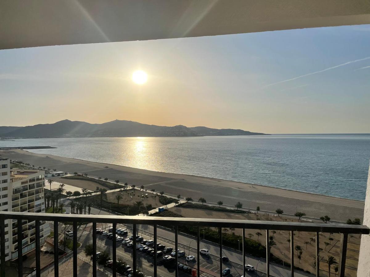 Apartamento Vistas Al Mar Aire Acondicionado Wifi Empuriabrava Kültér fotó